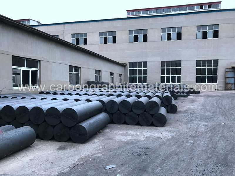 low restivity graphite electrode